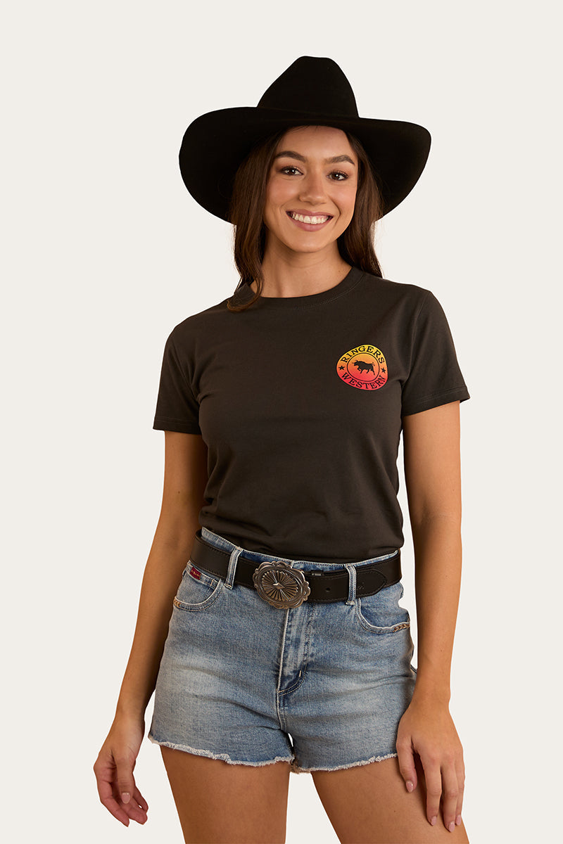 Signature Bull Womens Classic Fit T-Shirt