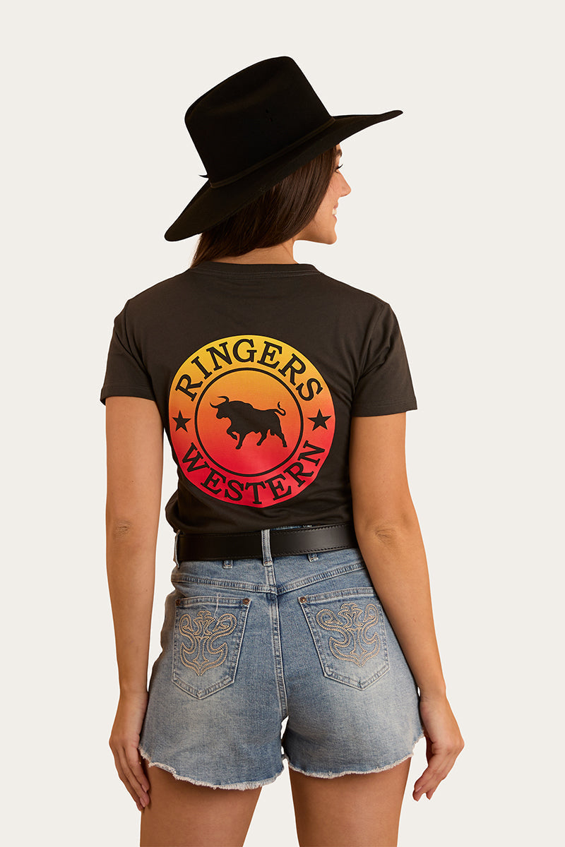 Signature Bull Womens Classic Fit T-Shirt