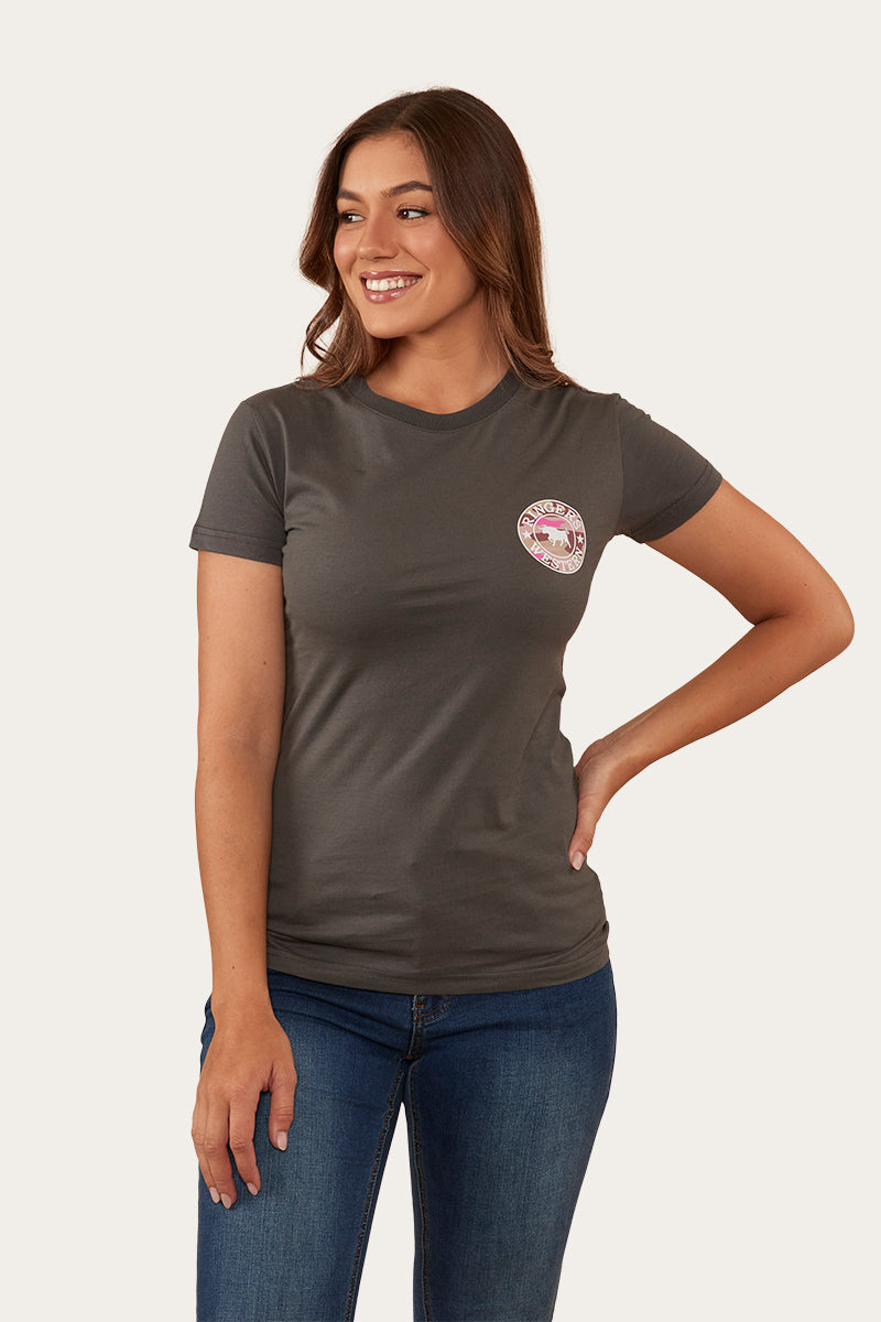Signature Bull Womens Classic Fit T-Shirt