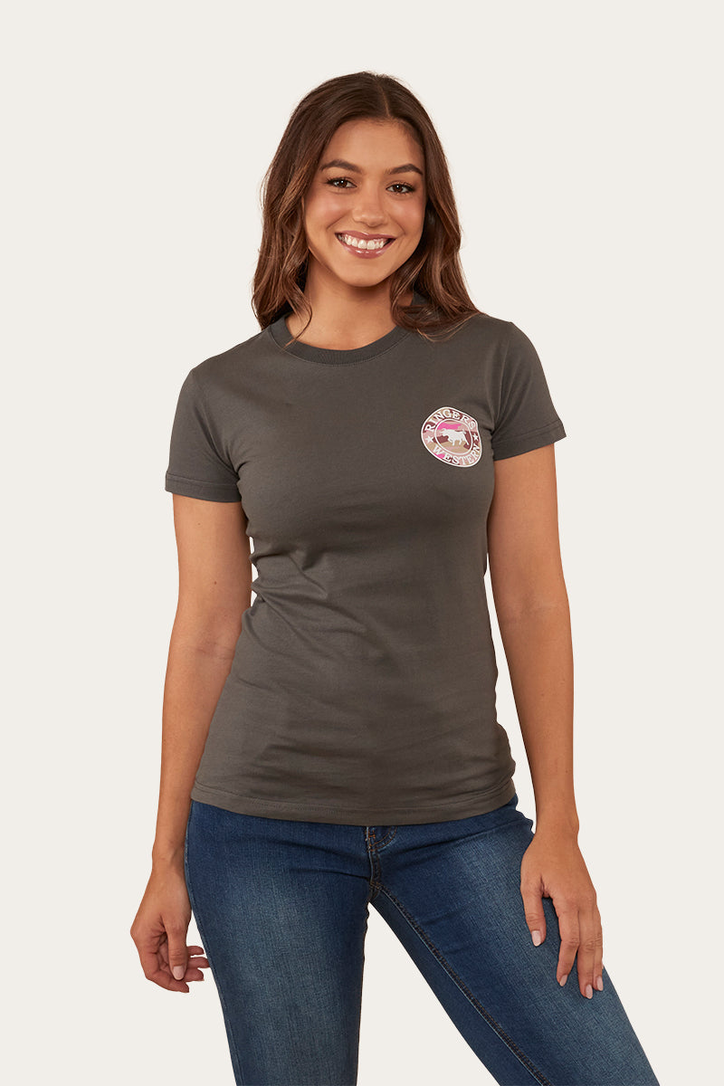 Signature Bull Womens Classic Fit T-Shirt