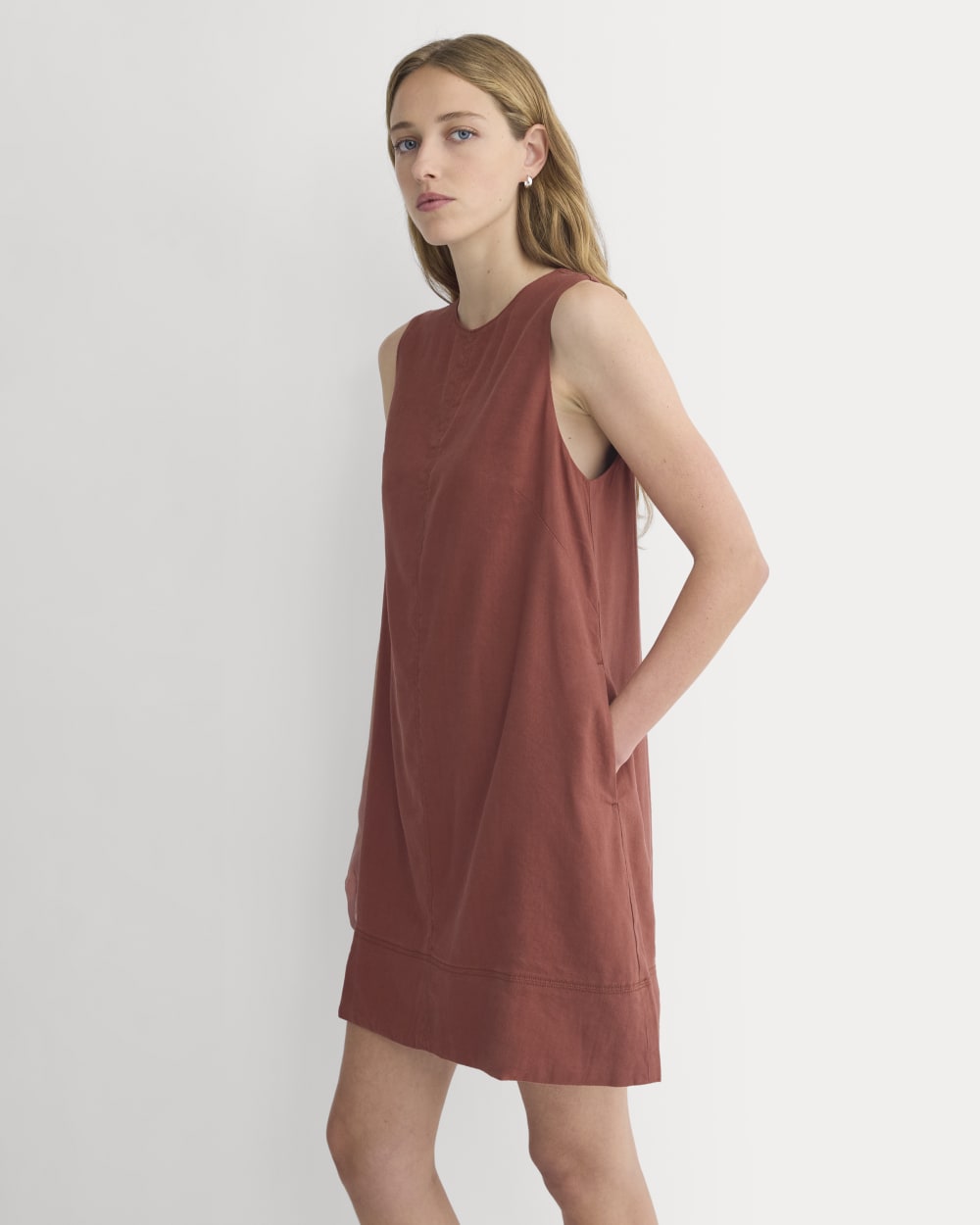 The Shift Dress in Stretch Linen | Henna Red