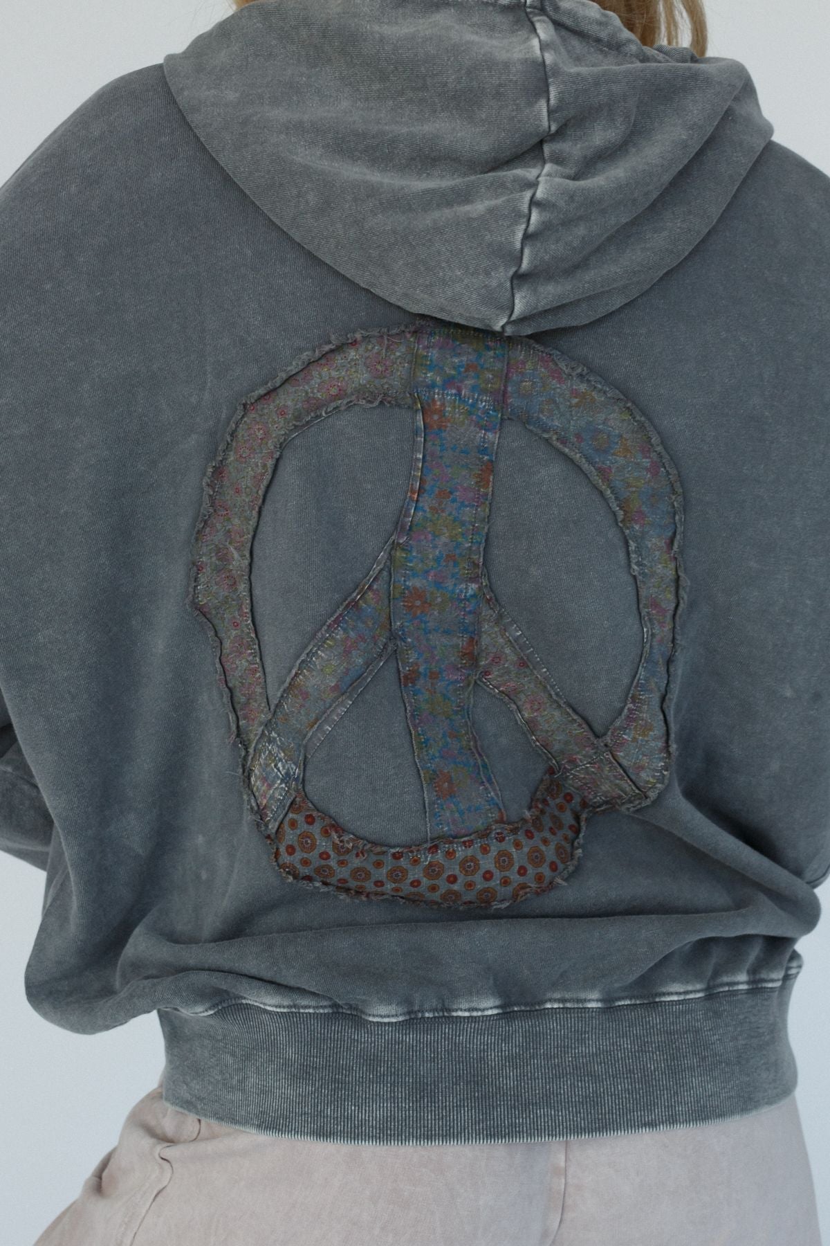 Janelle Peace Patch Sweatshirt Top - Ash